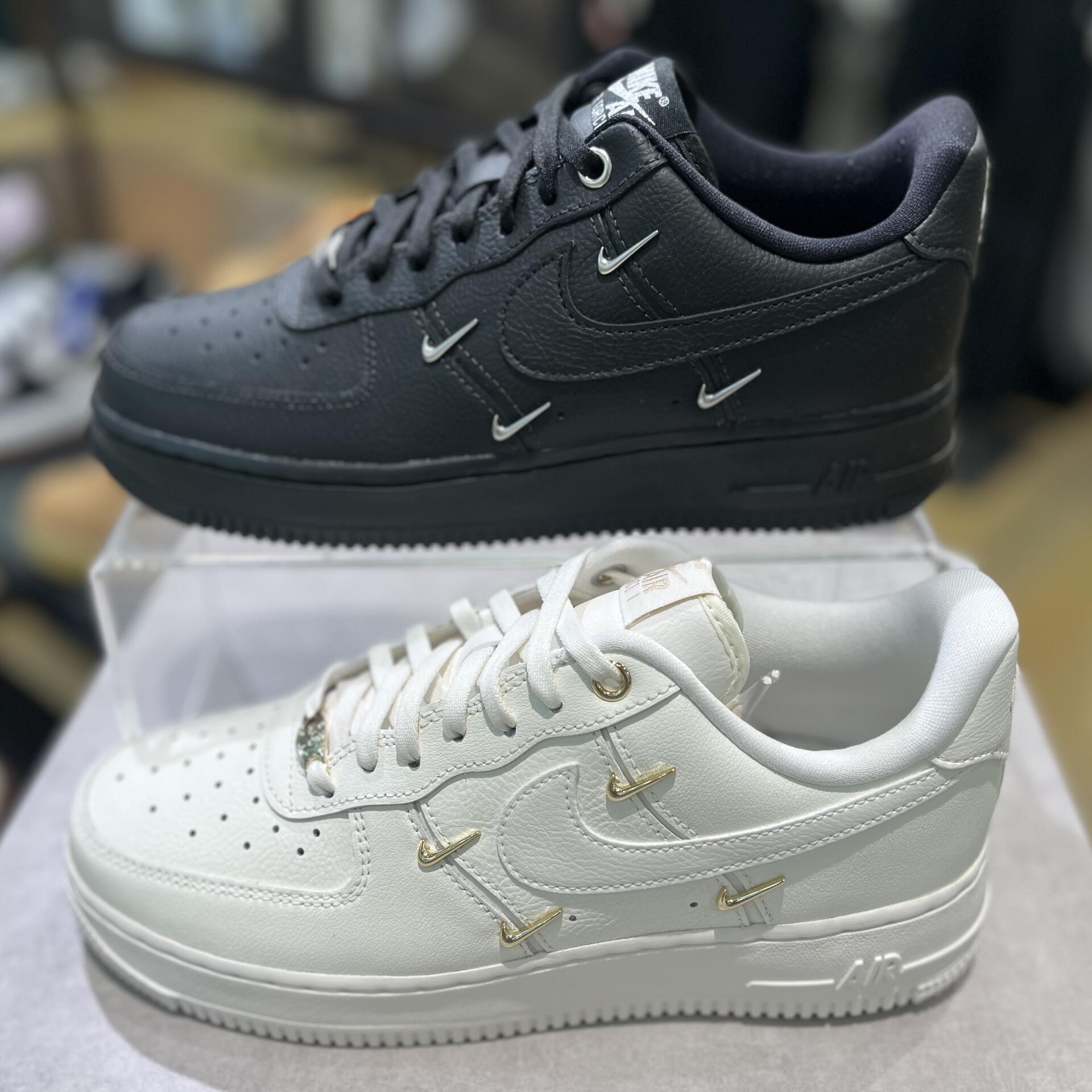 ぴろみ ASICS for emmi GEL-NYC WHITE/HUDDLE YELLOW 1202A498-100