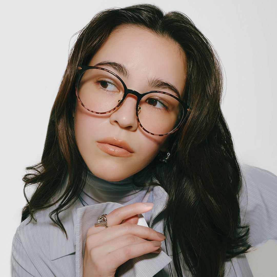 こう見えてUV100％カット！Zoffのクリアサングラス｜Zoff（ゾフ