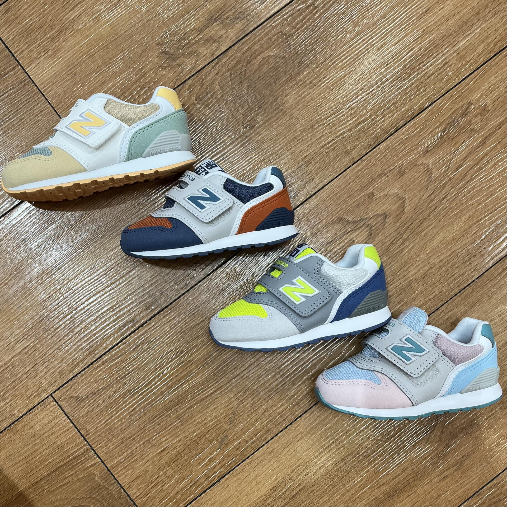 NewBalanceの新作キッズシューズ！｜ABCマート｜ショップニュース