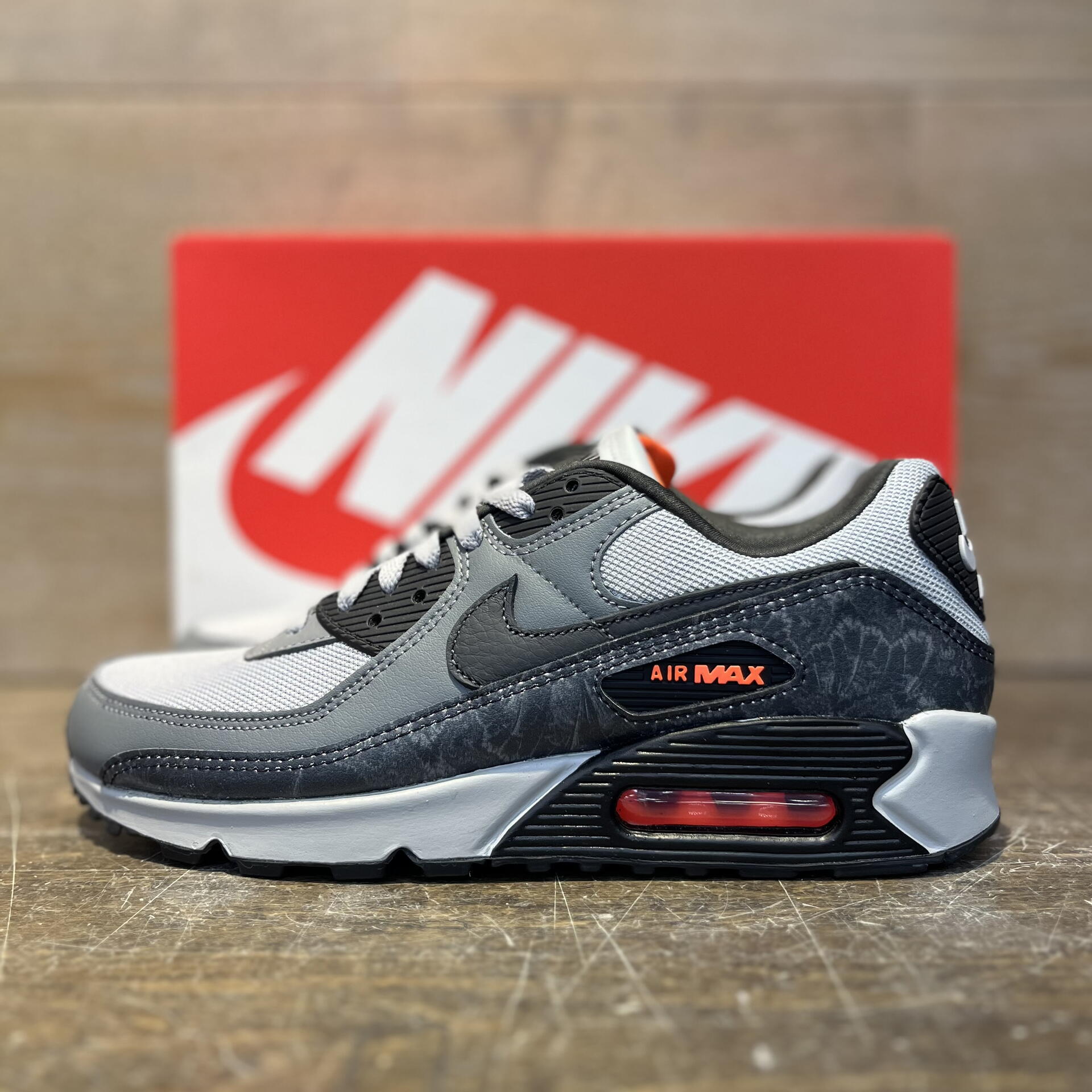 NEW】NIKE AIRMAX 90 PRM｜ABCマート｜ショップニュース｜ゆめタウン光
