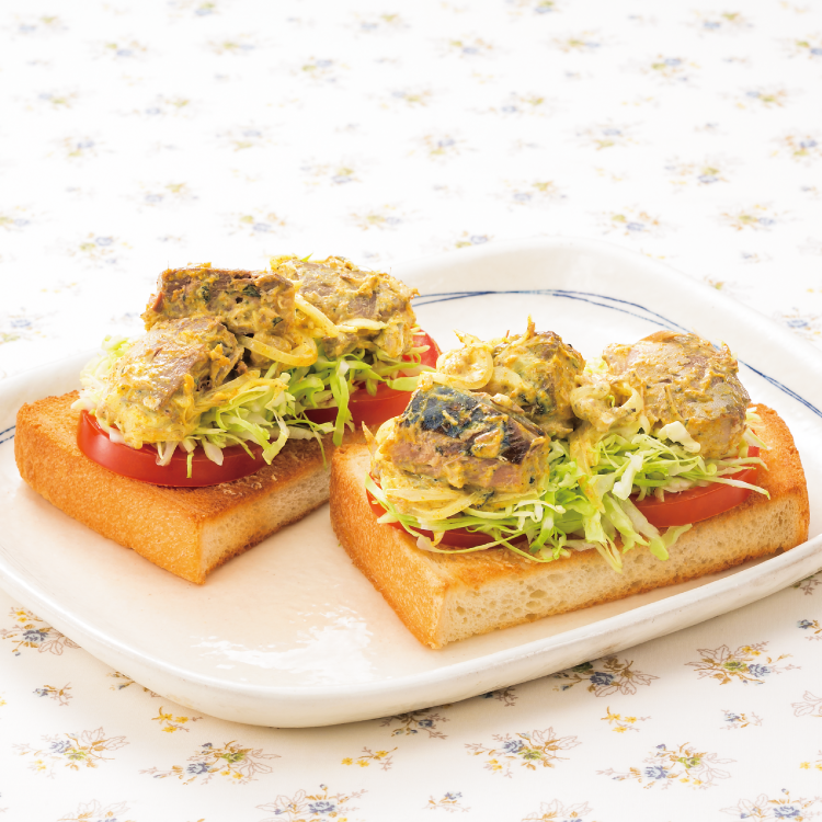 春キャベツとサバ缶のオープンサンド