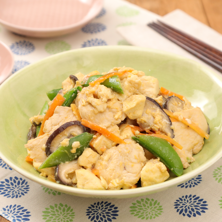 あっさり♪鶏むね肉と彩り野菜の炒り豆腐
