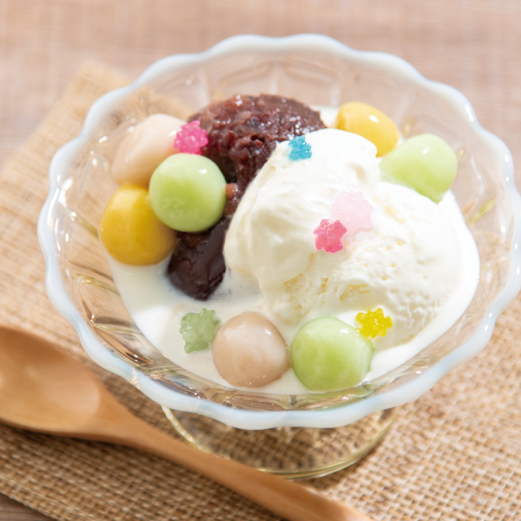 冷やしミルクぜんざい