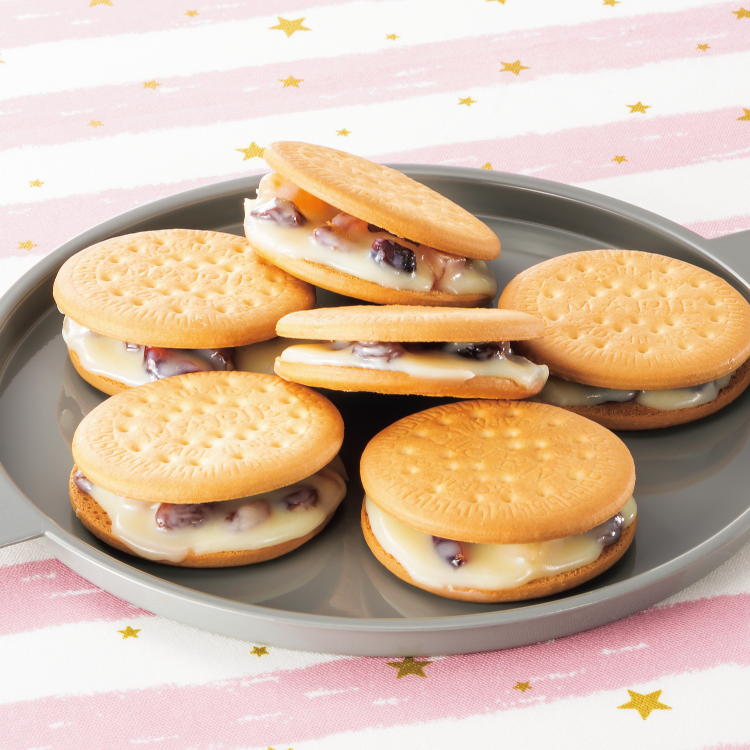 練乳フルーツビスケットサンド