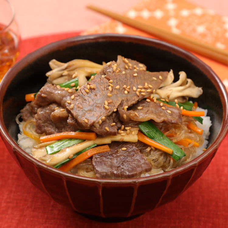 チャプチェ風スタミナ丼