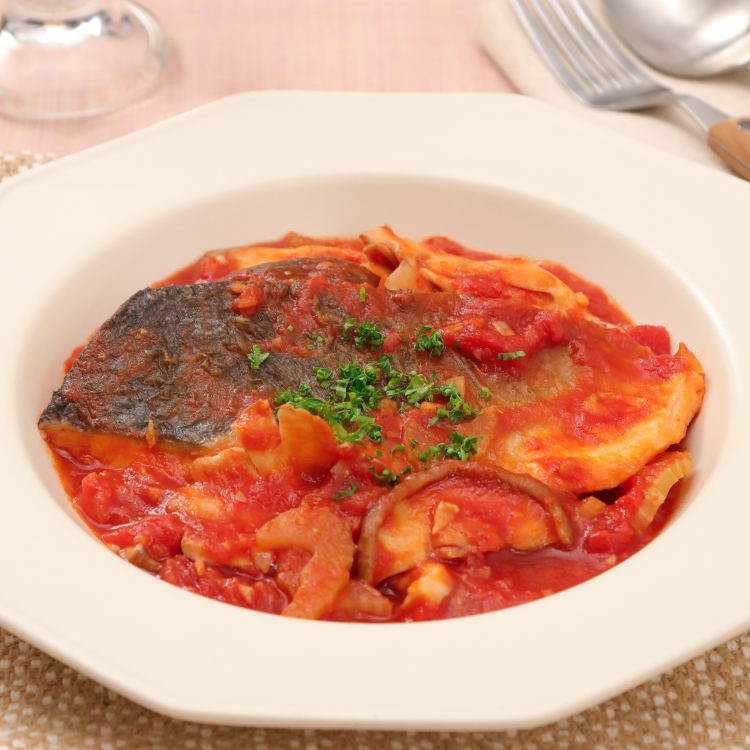 うまみたっぷり♪鮭ときのこのトマト煮