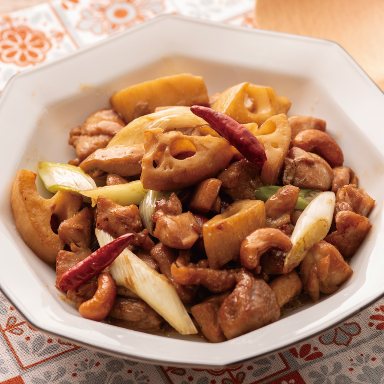 れんこんと鶏もも肉のカシューナッツ炒め