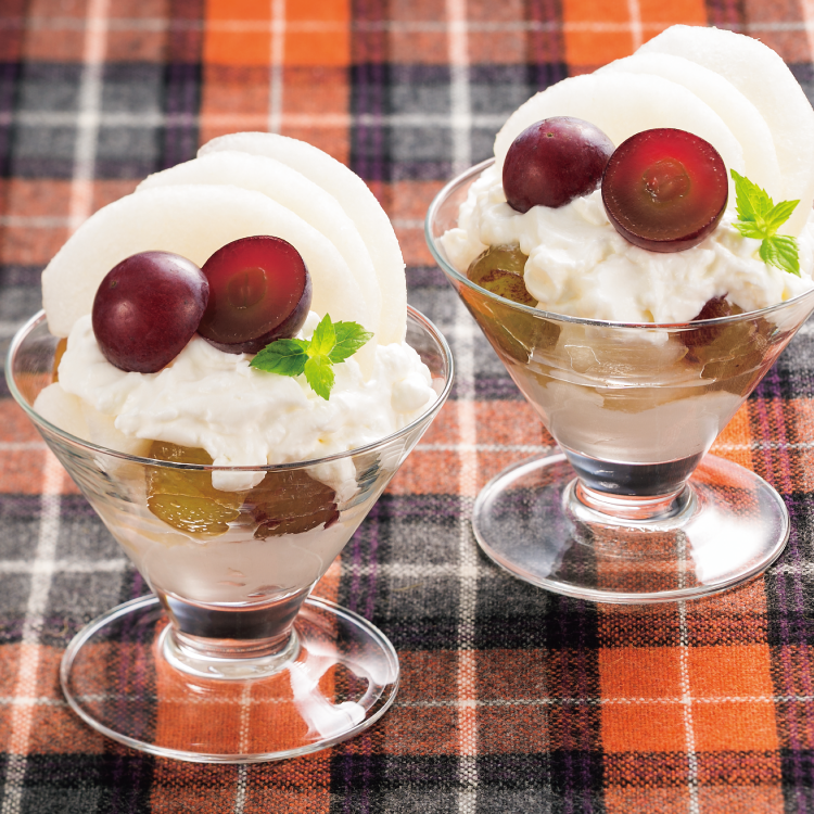 秋のフルーツヨーグルトパフェ