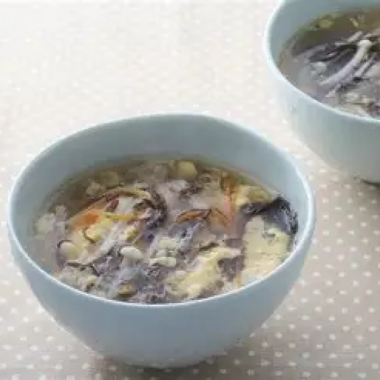 もずくと野菜の卵とじスープ