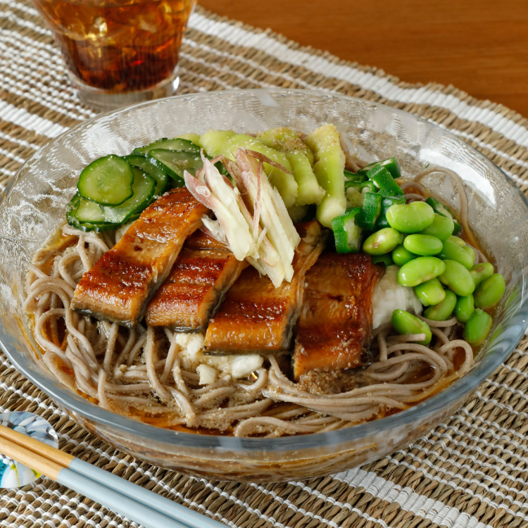 うなぎと夏野菜のとろろそば