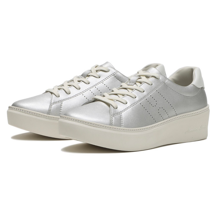 ABCマート　グレーの厚底スニーカーの写真