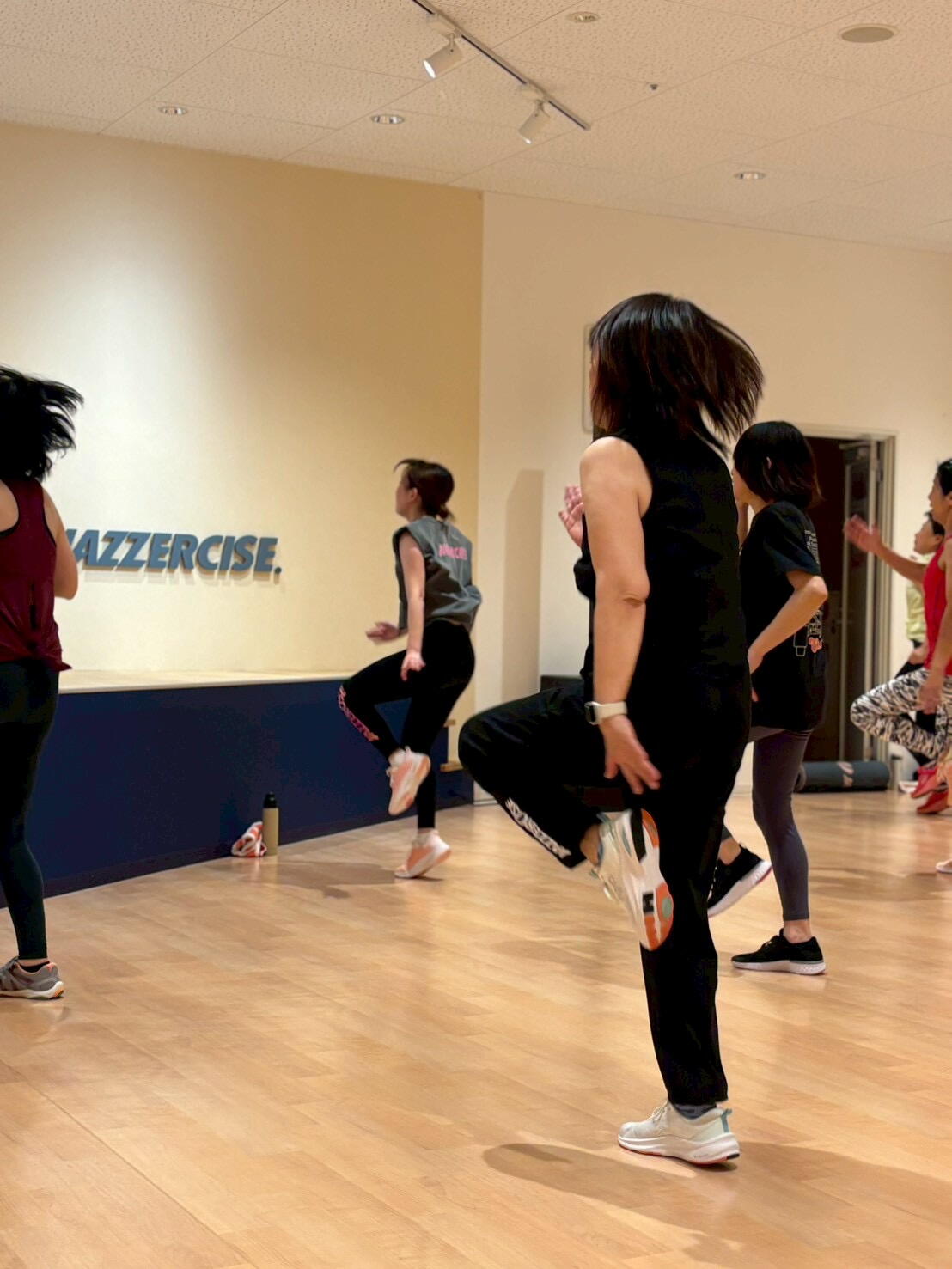 Jazzercise ジャザサイズ フーディー 最新 Sサイズ JAZZERCISE｜ジャザサイズ｜ショップニュース｜ゆめタウン別府｜イズミ